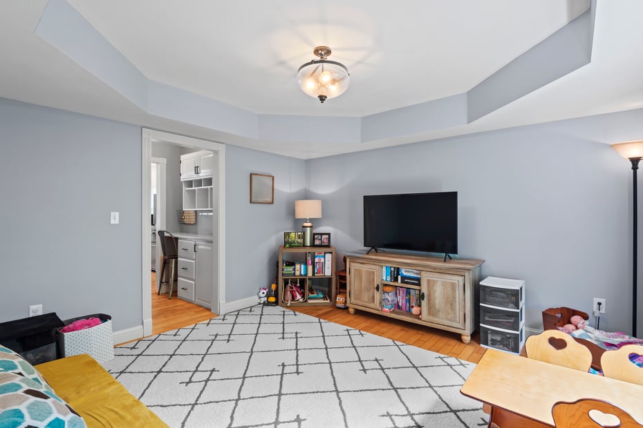 114 Dean Road Photo 12