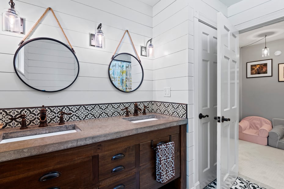 114 Dean Road Photo 20