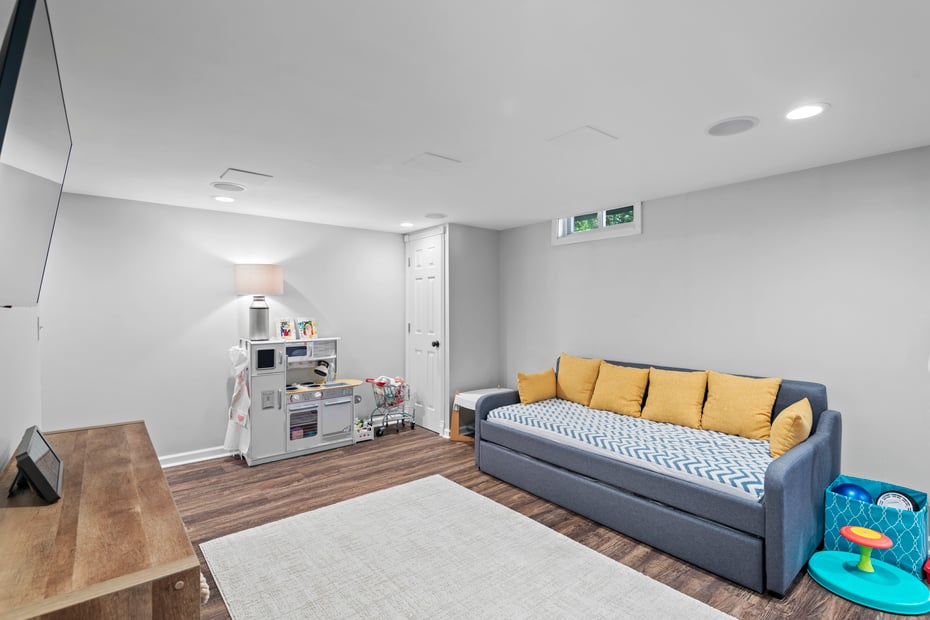 114 Dean Road Photo 25