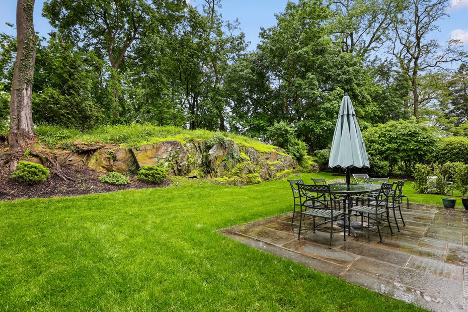 19 Walnut Street Photo 29