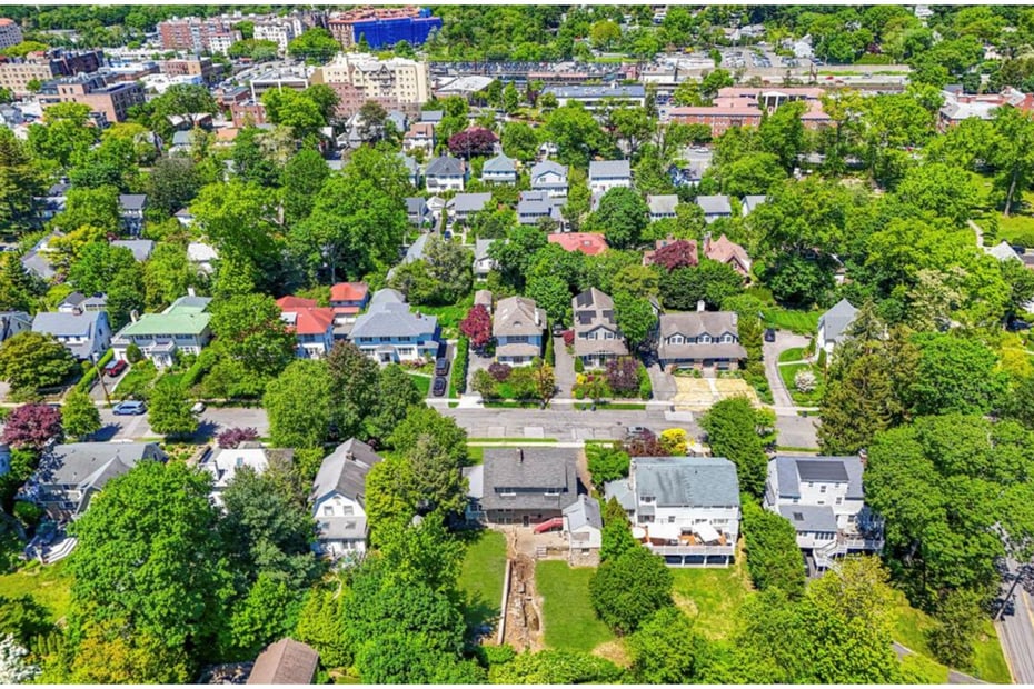 9 Summit Avenue Photo 8