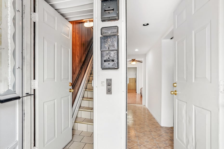 53 Howard Street Photo 3