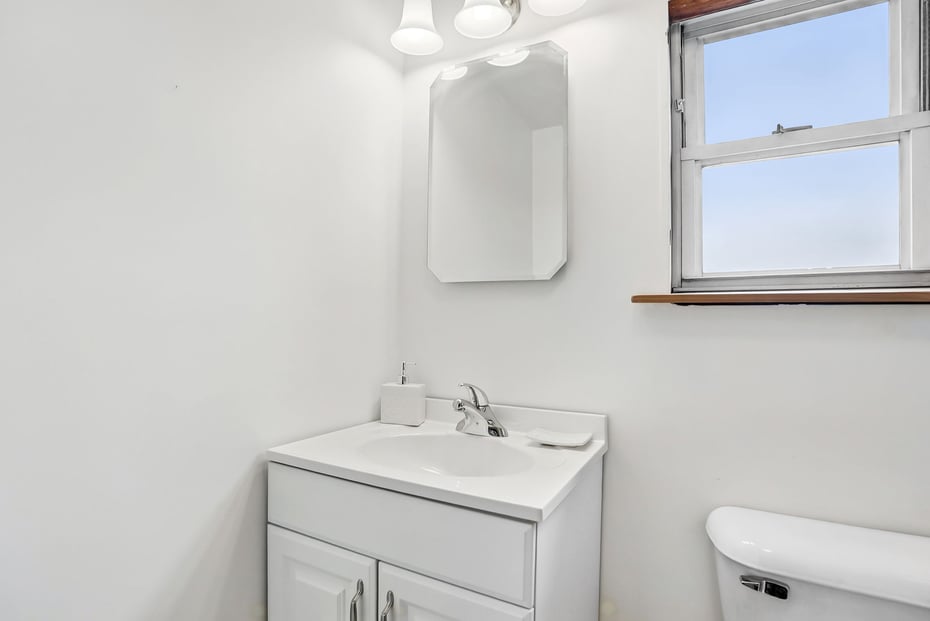 53 Howard Street Photo 21