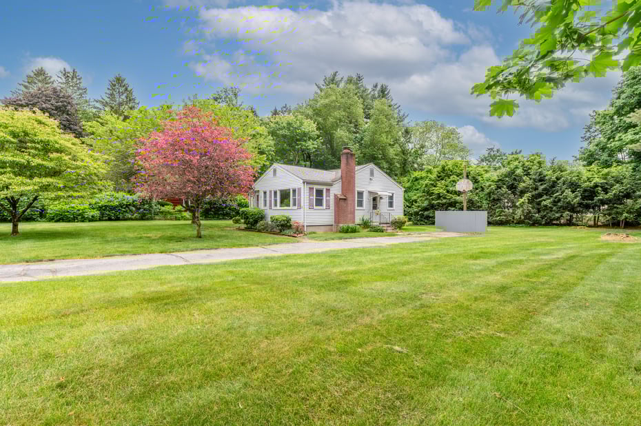 30 Fairlawn Road Photo 4