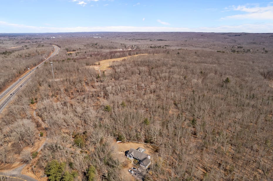672 Roode Road Photo 1