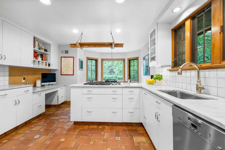 27 Greenhaven Road Photo 9
