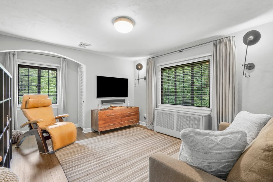 27 Greenhaven Road Photo 24
