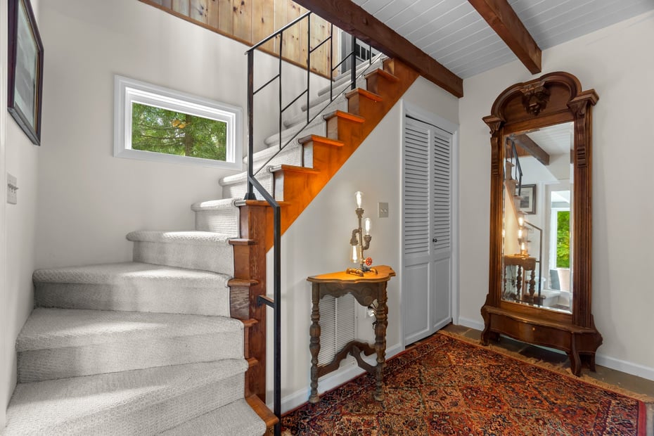 150 Brush Hill Road Photo 5