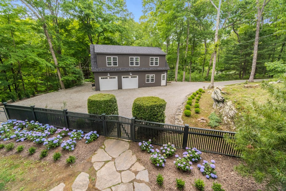 150 Brush Hill Road Photo 25