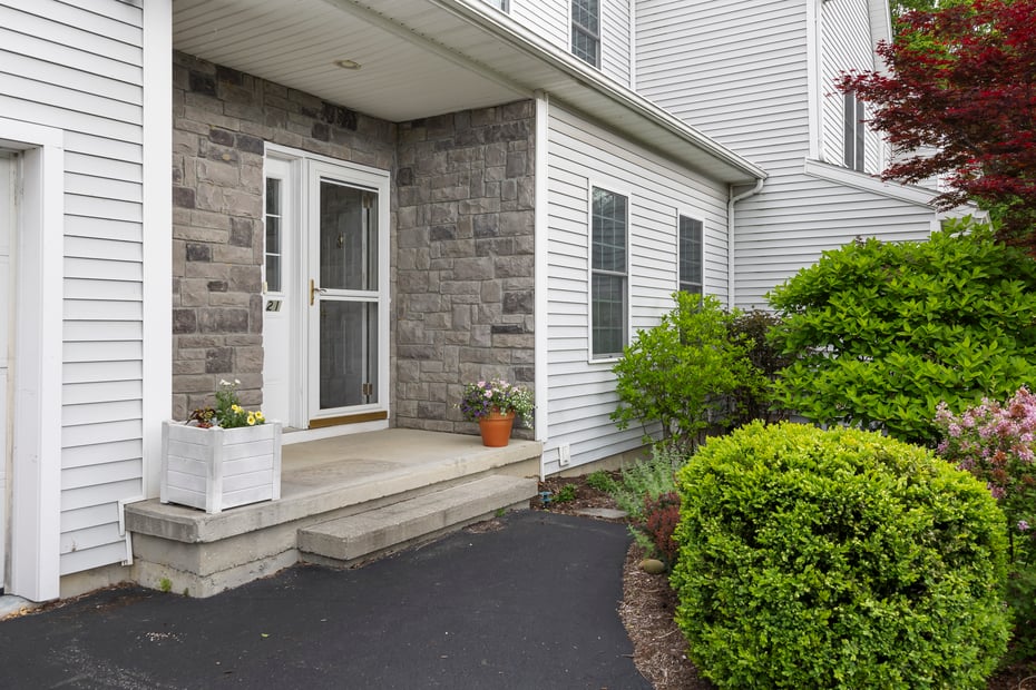 21 Academy Hill Drive Photo 3