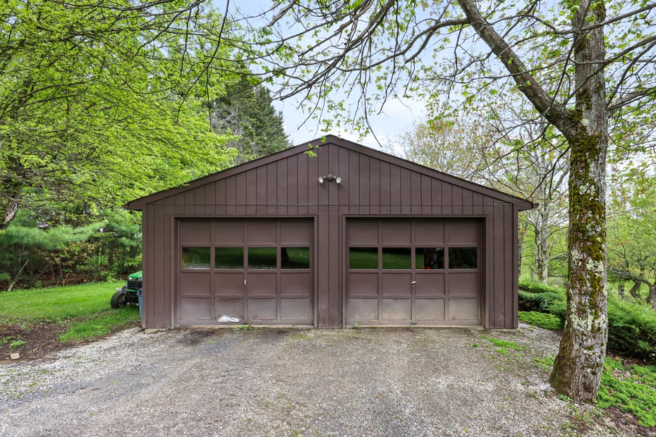64 Blotz Rd Photo 5