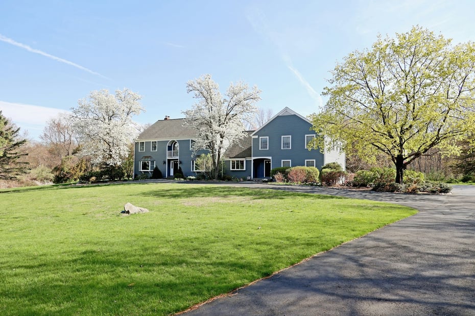 108 Northwood Drive Photo 1