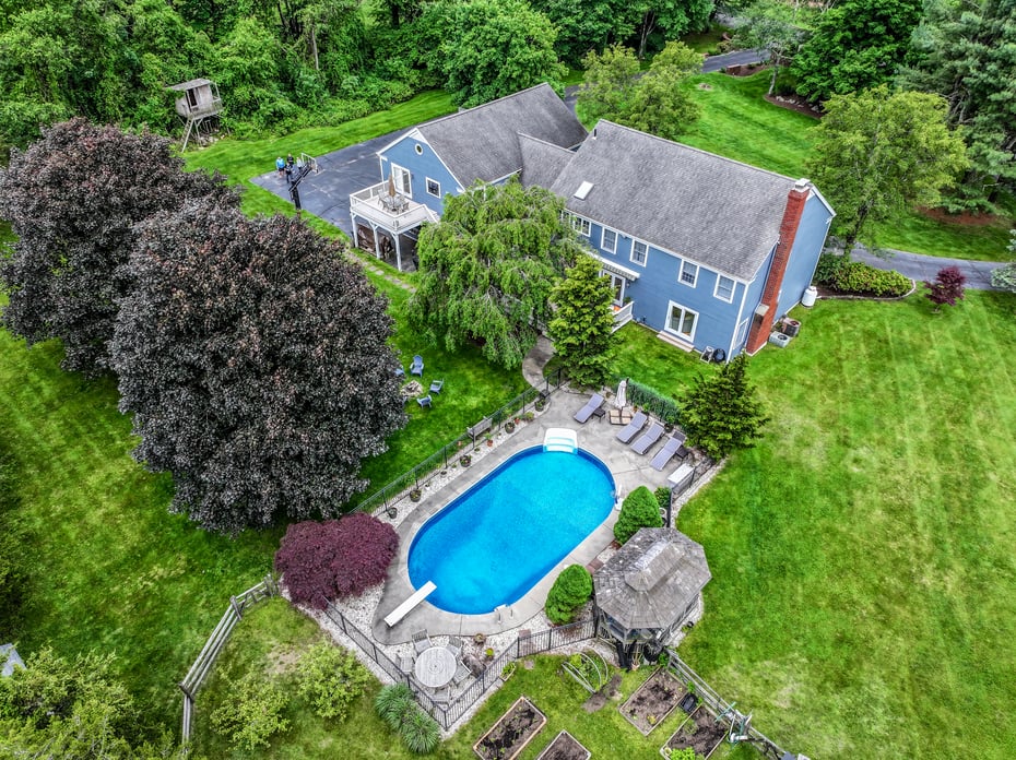 108 Northwood Drive Photo 3