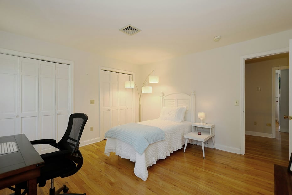 108 Northwood Drive Photo 17