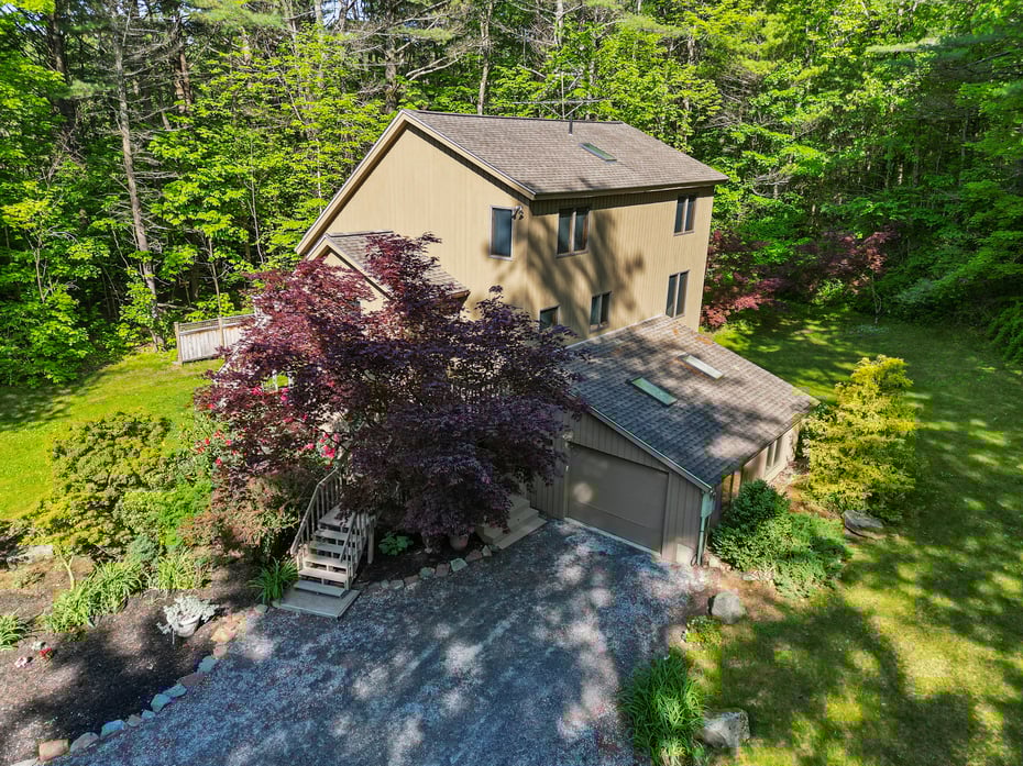 105 Harrington Rd Photo 6