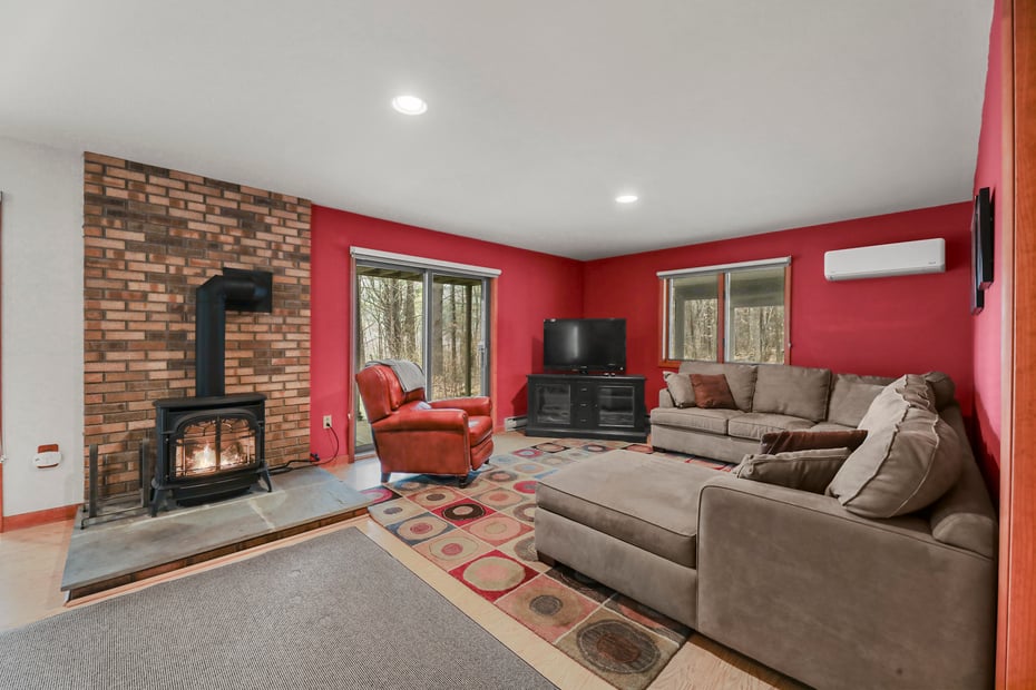 105 Harrington Rd Photo 46