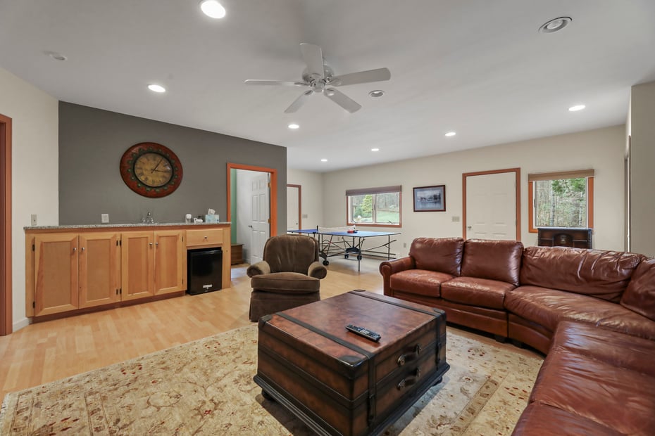 105 Harrington Rd Photo 56