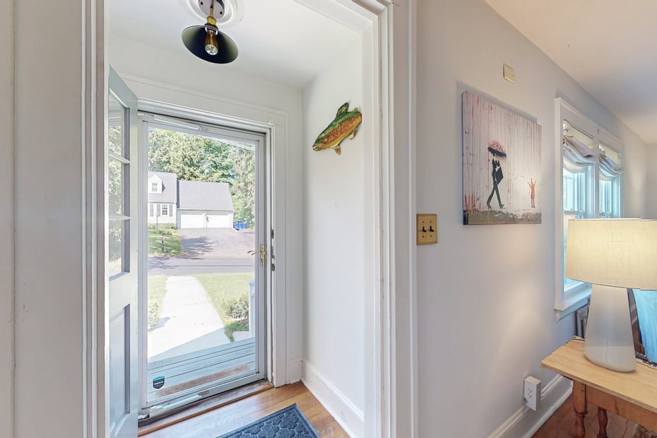 1 Yale Avenue Photo 3