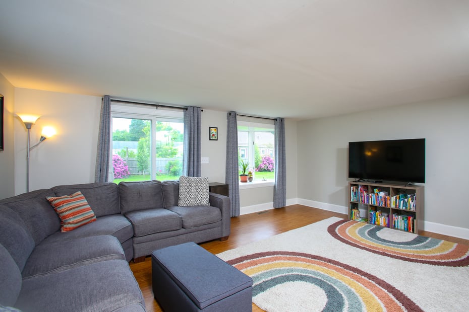 38 Ferrante Ave Photo 8