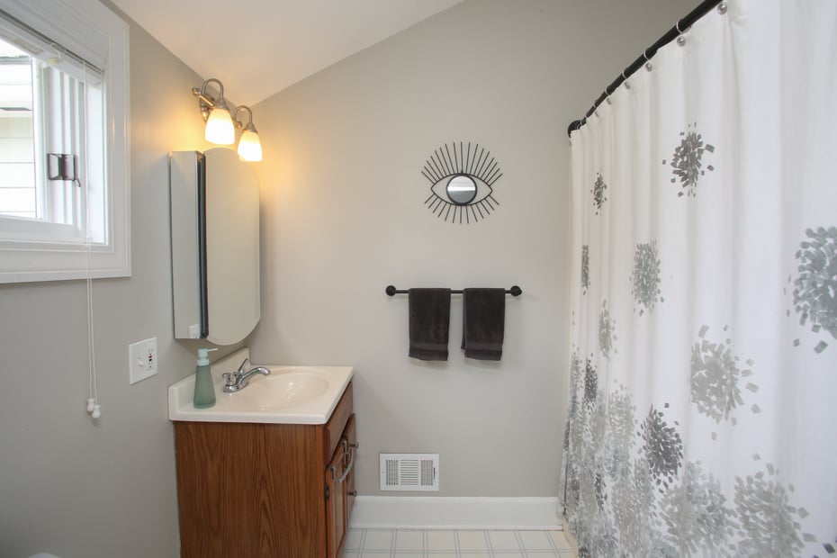 38 Ferrante Ave Photo 20
