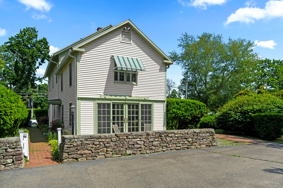 60 Lyme Street Photo 3
