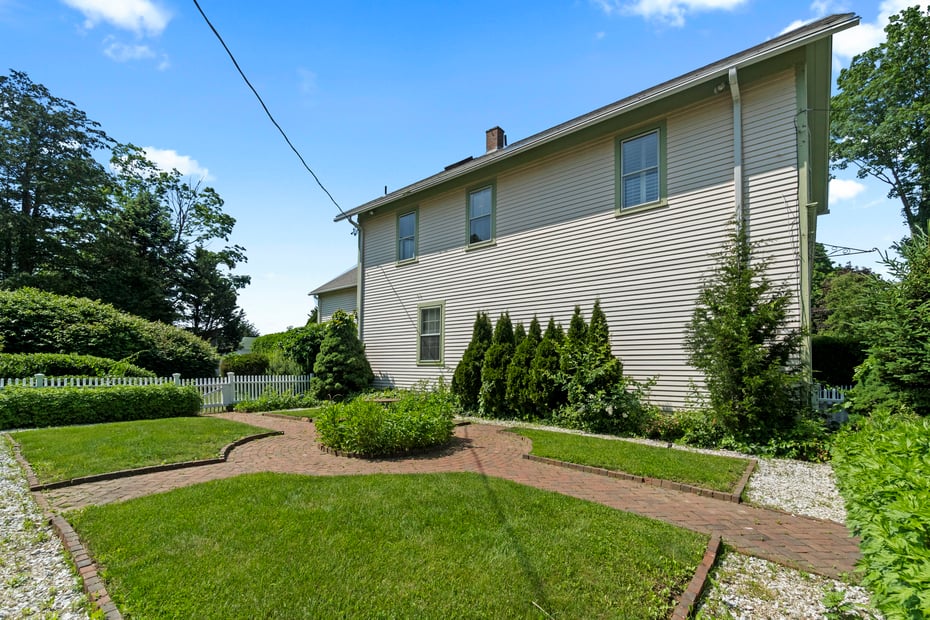 60 Lyme Street Photo 12