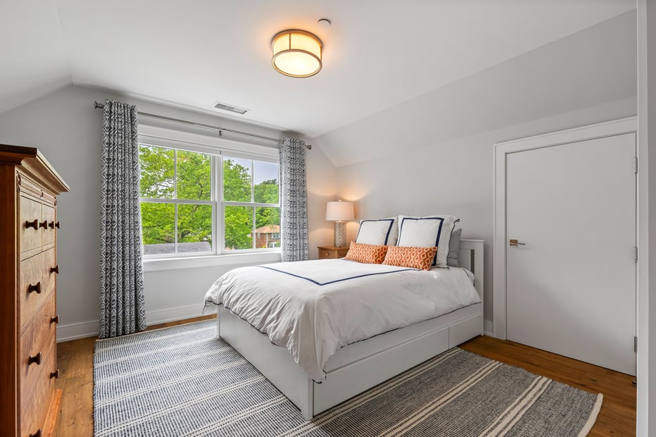 19 Walnut Street Photo 22