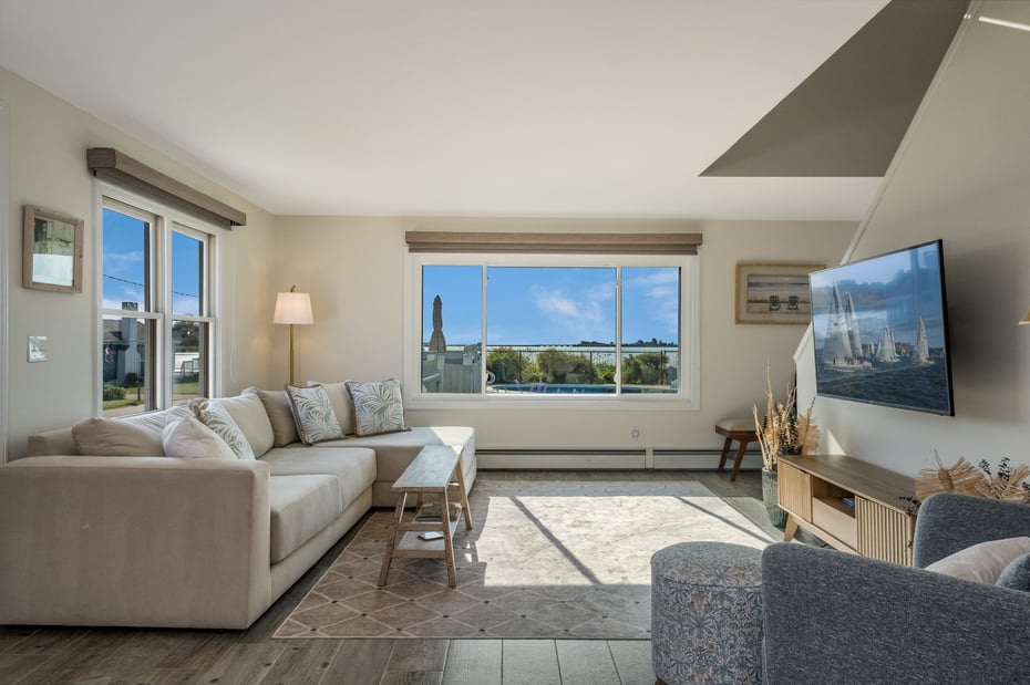 35 Soundview Avenue Photo 13