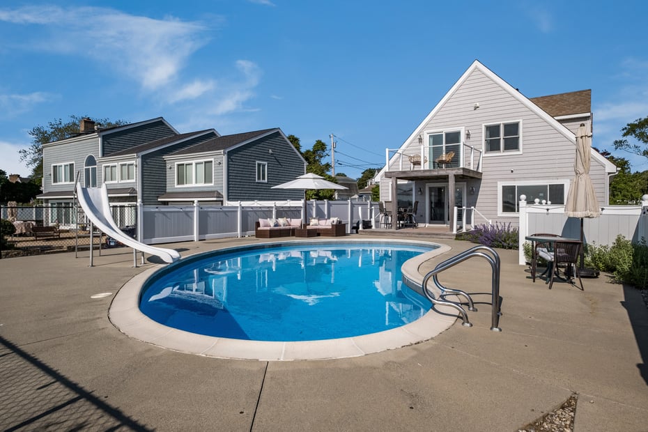 35 Soundview Avenue Photo 38