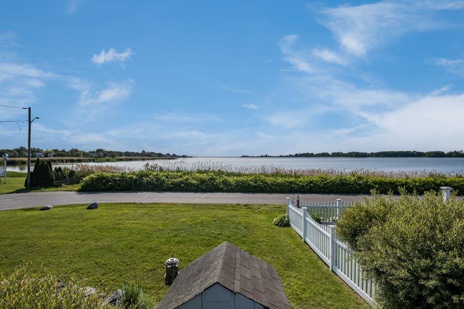 35 Soundview Avenue Photo 40