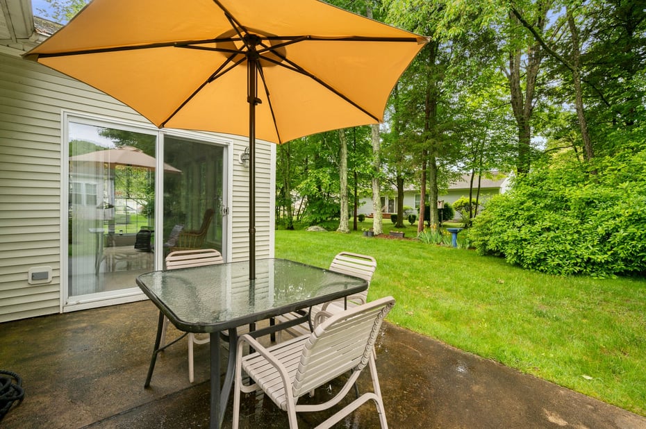 18 Beechwood Drive Photo 6
