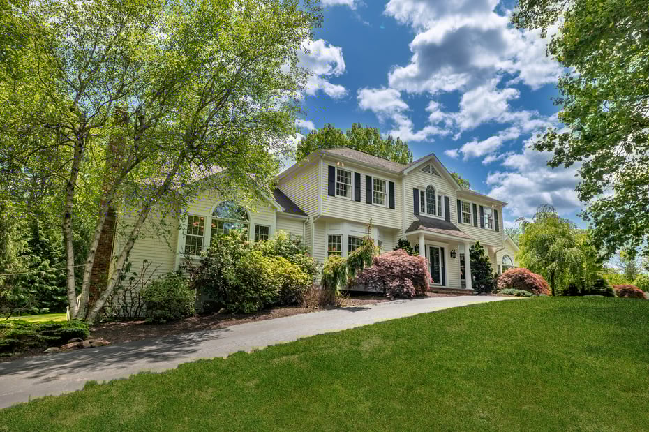 20 Pheasant Lane Photo 1