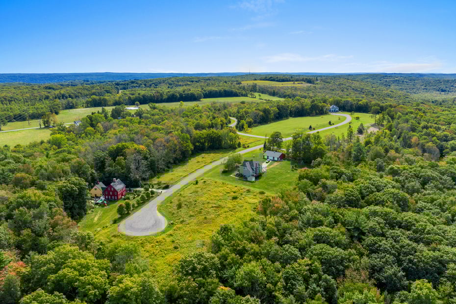 14 Meadowcrest Drive North Photo 5