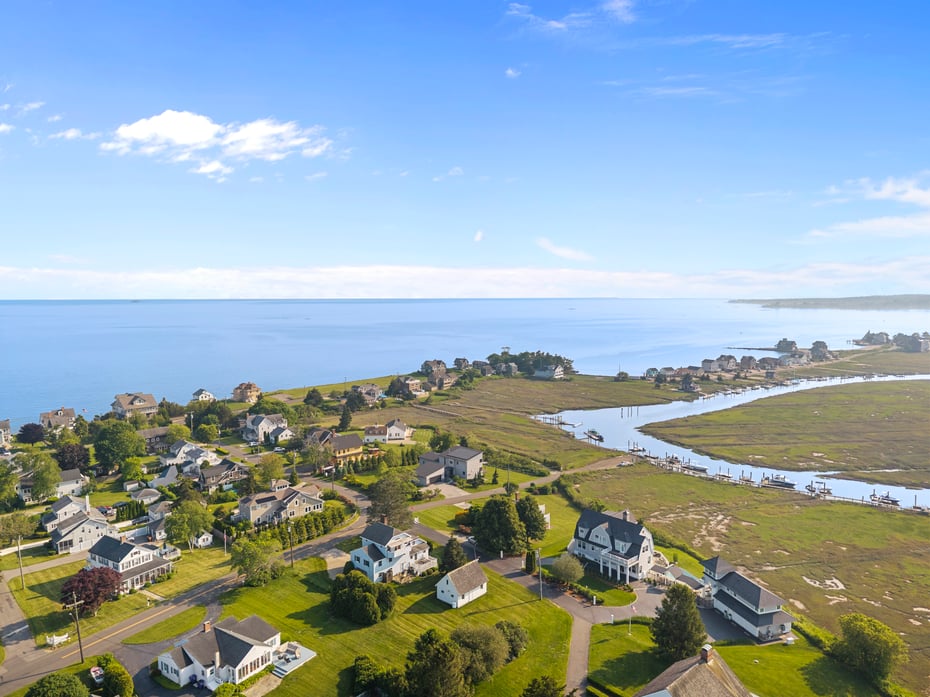 290 Neck Road Photo 1
