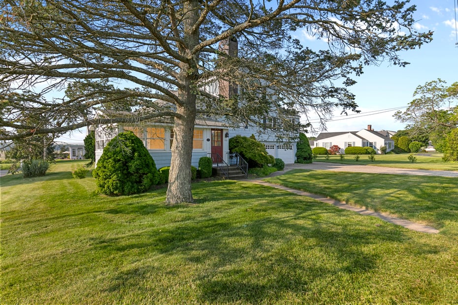 290 Neck Road Photo 31