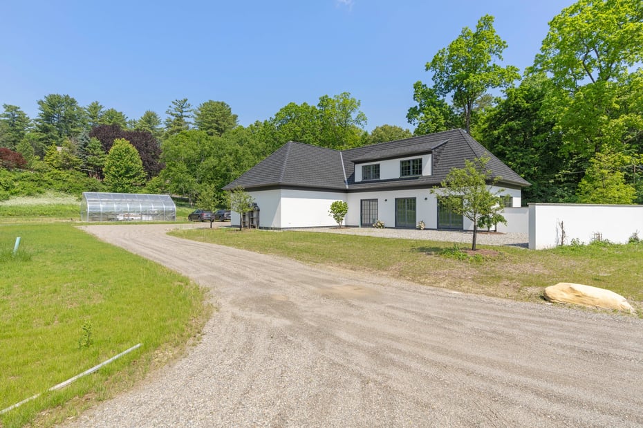 77 Beaver Dam Road Photo 2