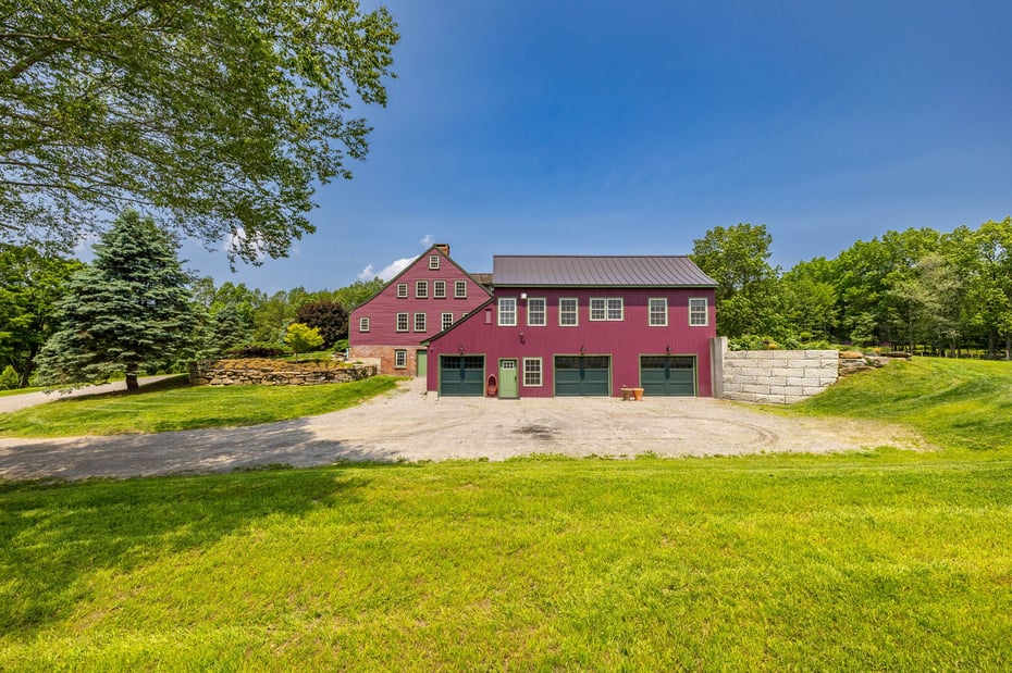 93 Northfield Road Photo 32