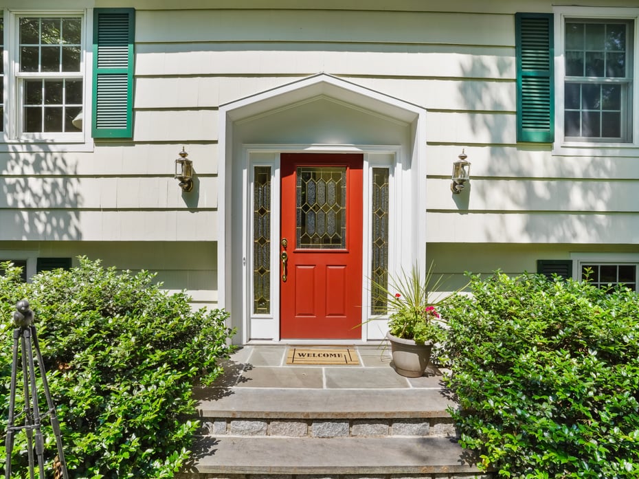 52 Grumman Avenue Photo 2