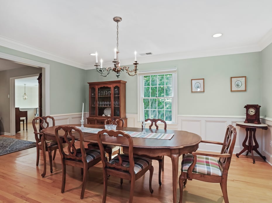 52 Grumman Avenue Photo 14