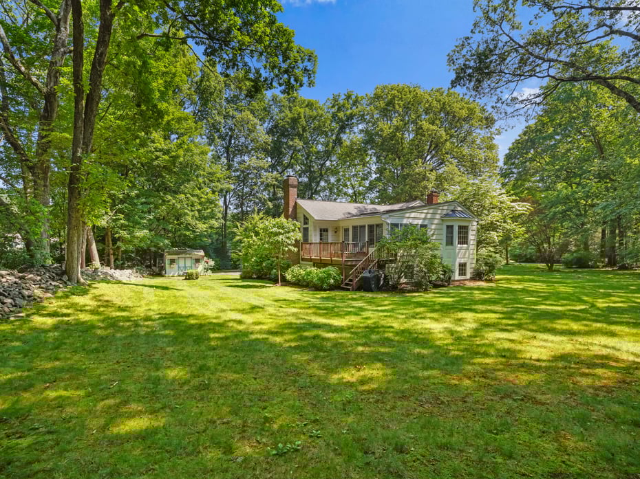 52 Grumman Avenue Photo 31