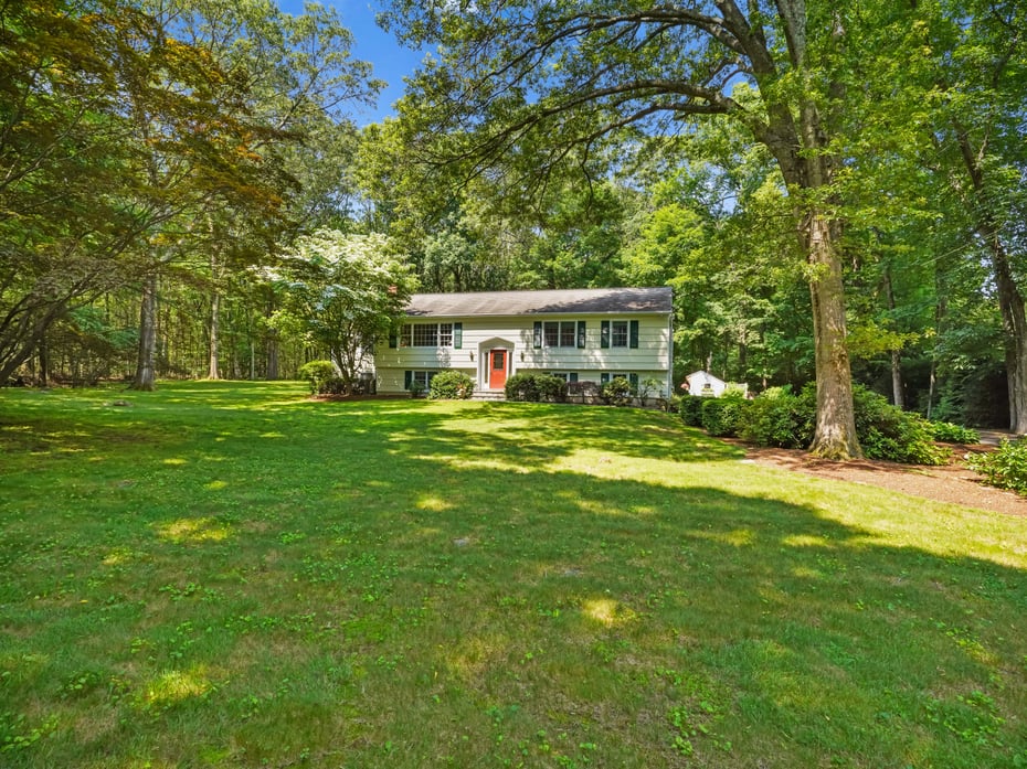 52 Grumman Avenue Photo 38