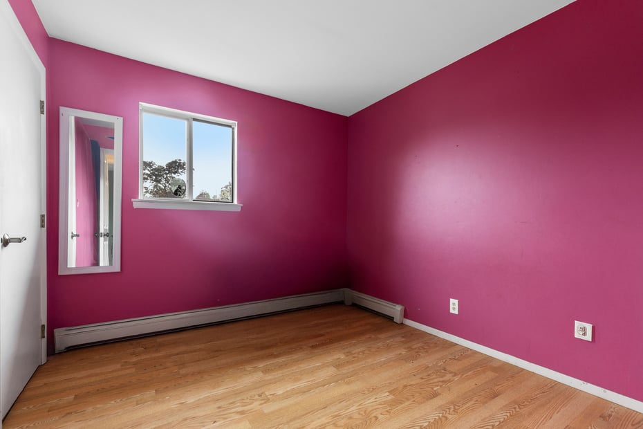 76 Maureen Drive Photo 13