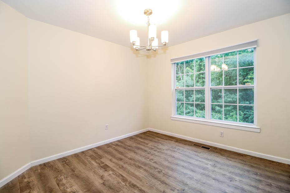 2303 Eaton Court #2303 Photo 8