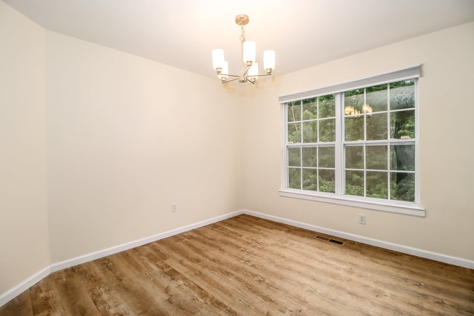 2303 Eaton Court #2303 Photo 9