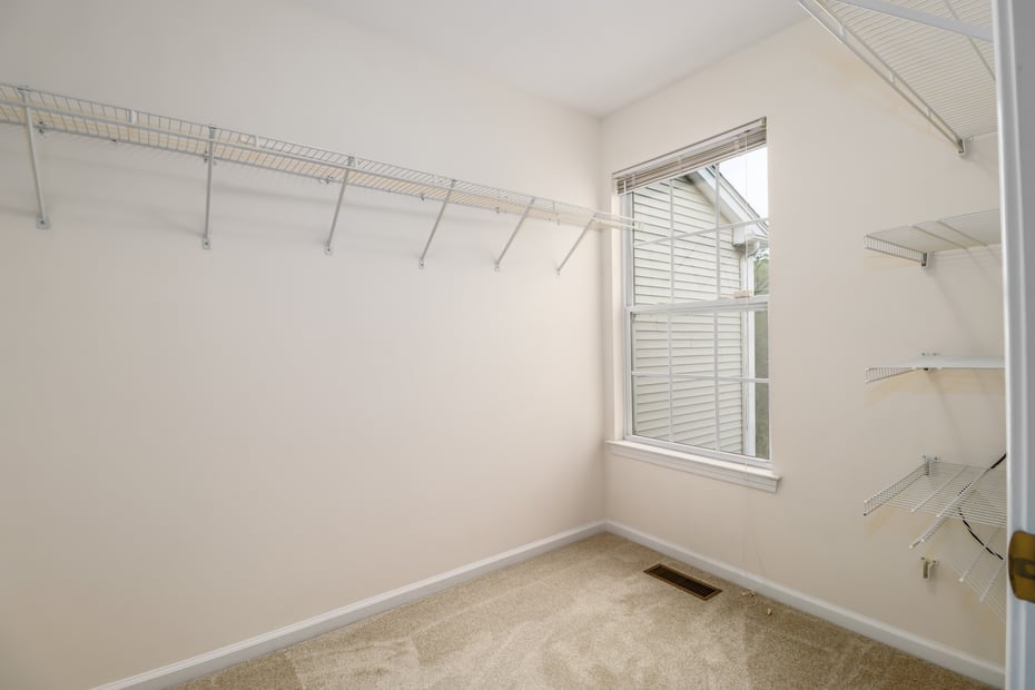 2303 Eaton Court #2303 Photo 16