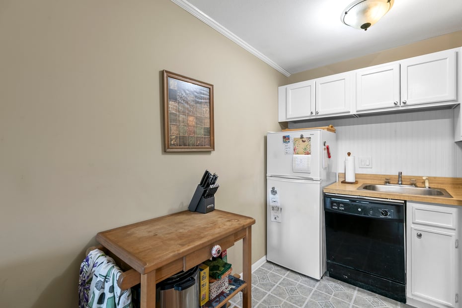 230 West Walk #230 Photo 16
