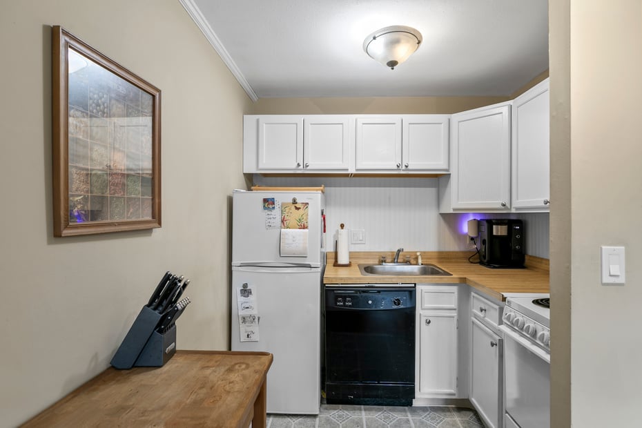 230 West Walk #230 Photo 15