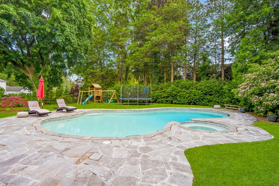 68 Greenhaven Road Photo 31