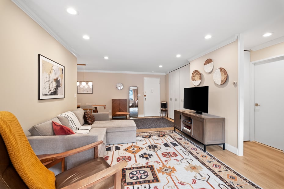 100 E Hartsdale Avenue  #2oe Photo 9