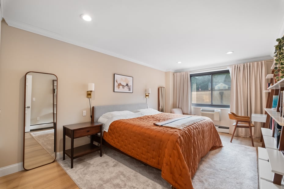 100 E Hartsdale Avenue  #2oe Photo 16